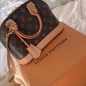 Louis Vuitton Alma BB